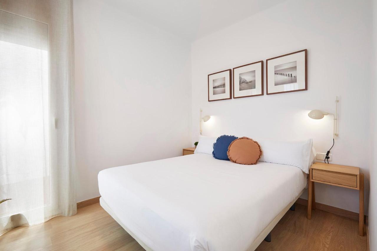 Fisa Rentals Aribau Barcelona Kültér fotó
