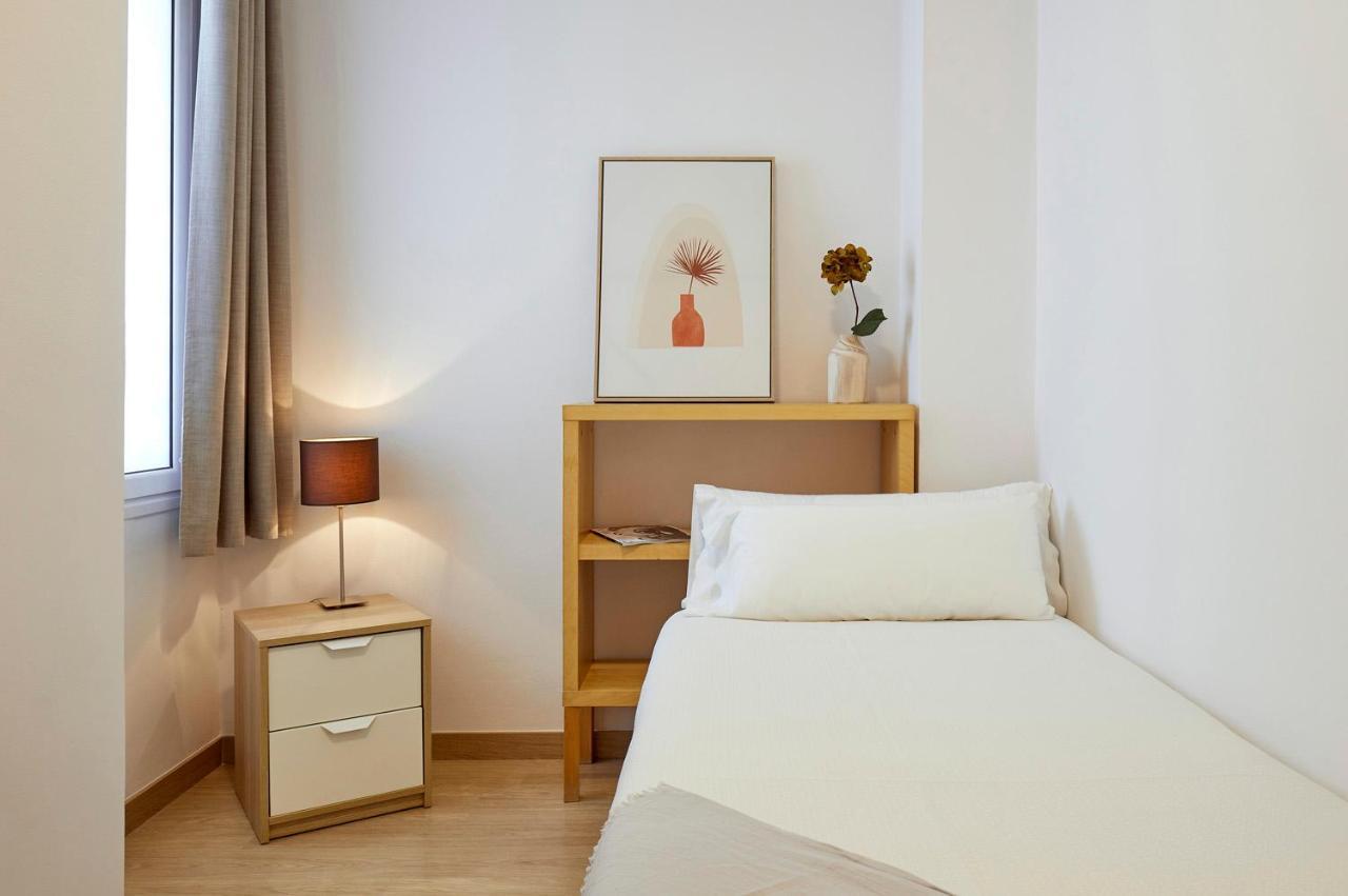 Fisa Rentals Aribau Barcelona Kültér fotó