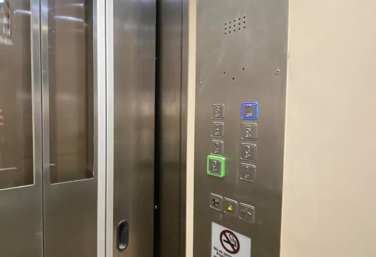 Fisa Rentals Aribau Barcelona Kültér fotó