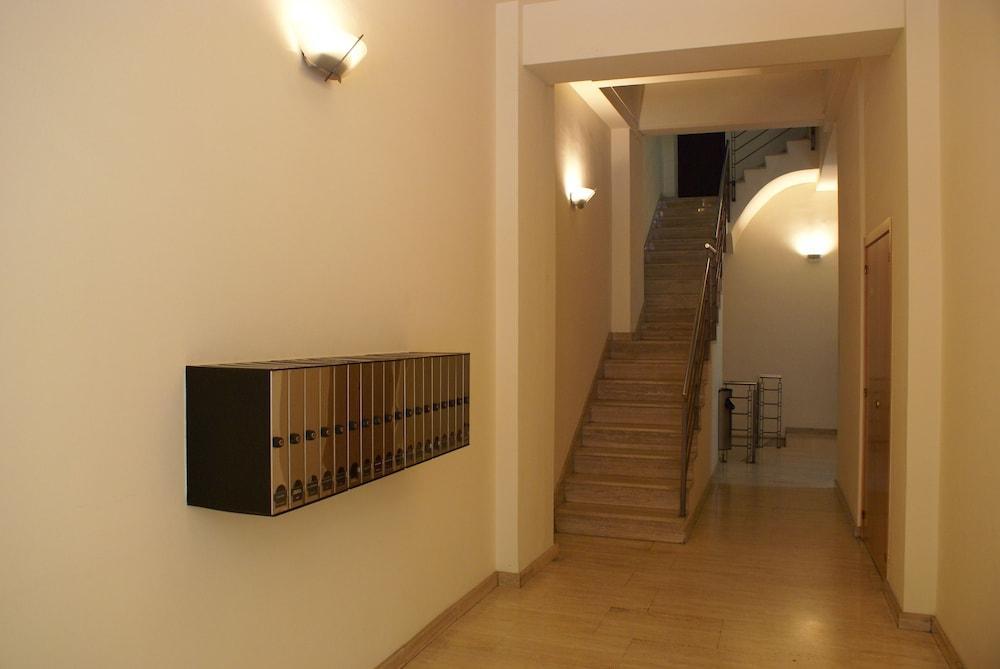 Fisa Rentals Aribau Barcelona Kültér fotó